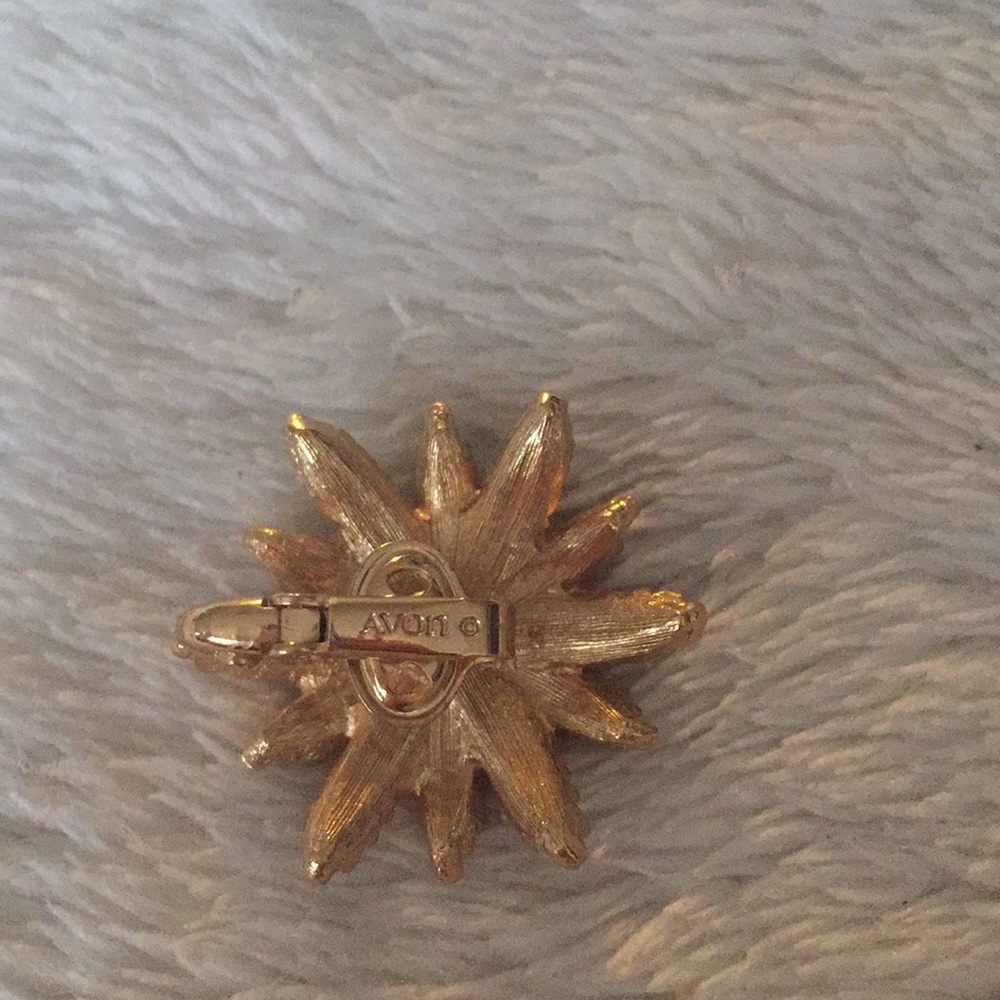 {Vintage} Avon clip on earrings - Picture 3 of 3